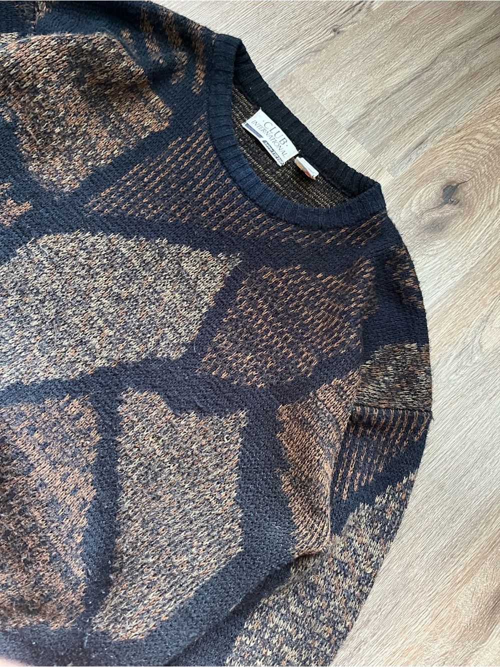1990s vintage Club International brand crewneck sweater